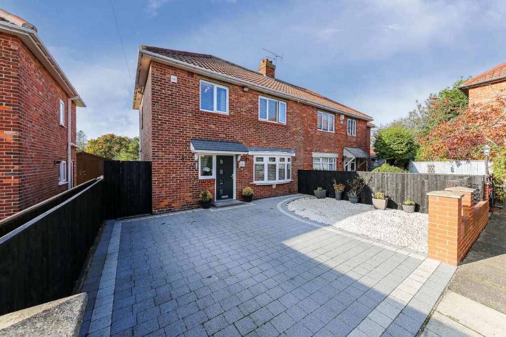 Windsor Place, Holystone NE27