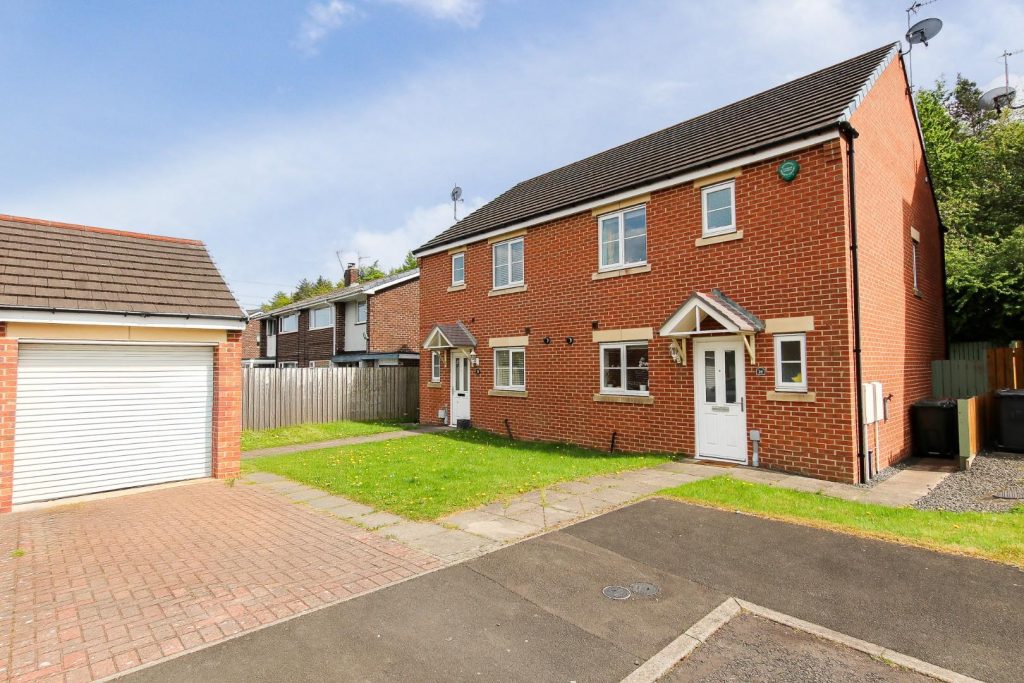 Mead Court, Forest Hall, NE12