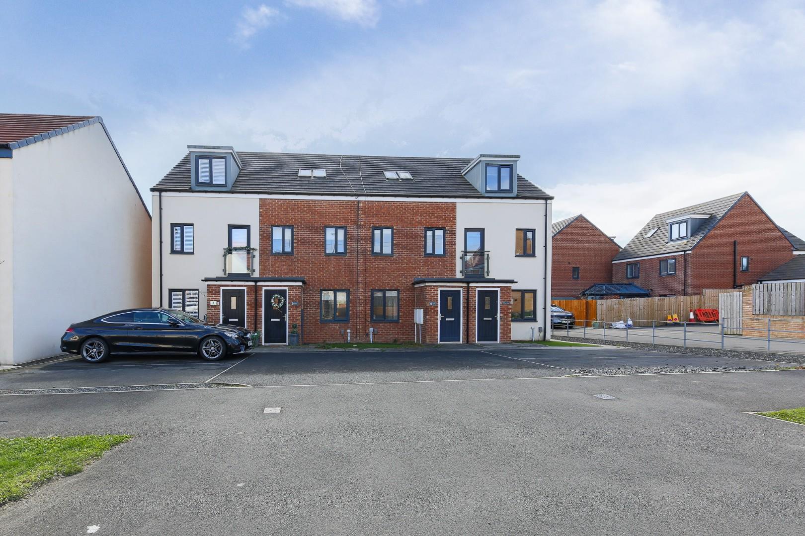 Oxen Drive, East Benton Rise, NE28