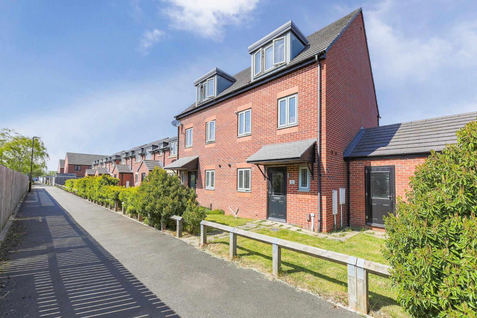 Lane Walk, Killingworth, NE12