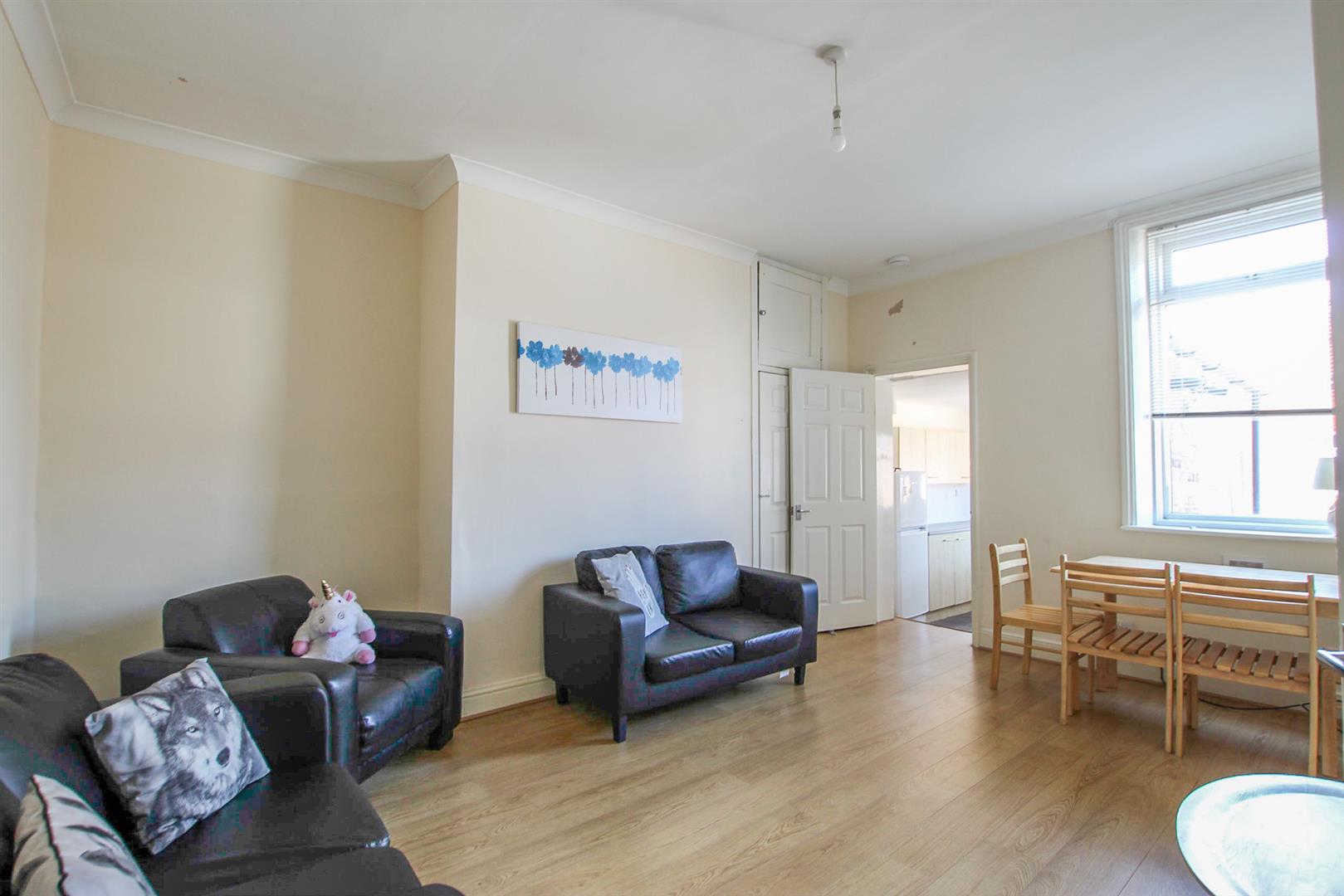 Doncaster Road – 3 Bedrooms – £110PPPW
