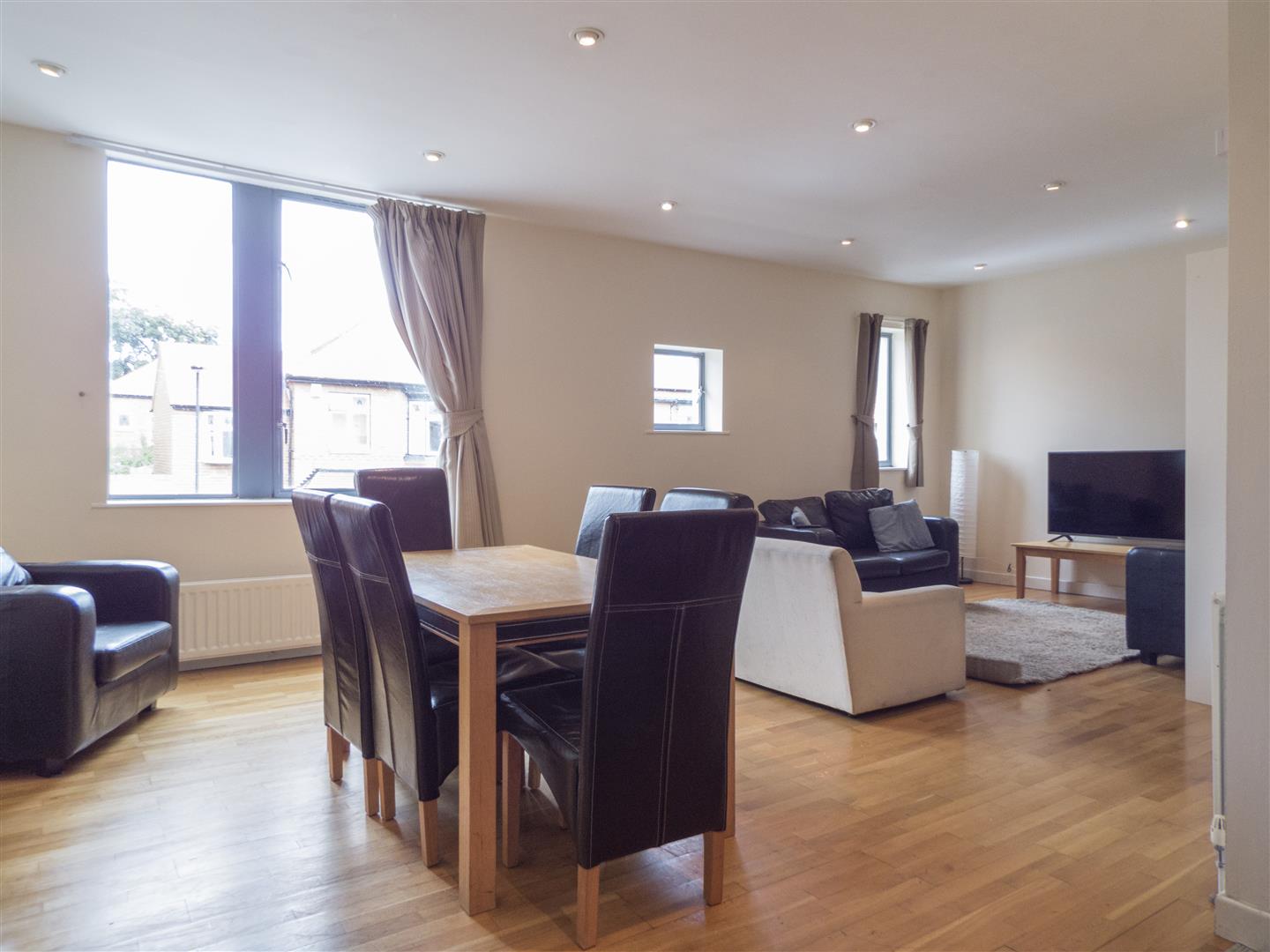 Whitewell Court – 4 Bedrooms – £140PPPW
